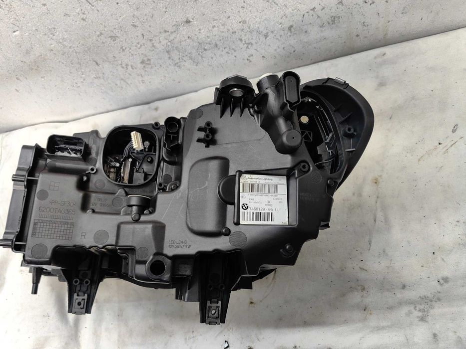 Оригинални  фарове Ляв Десен  БМВ  BMW X3 X4 G01 G02 Adaptive Led