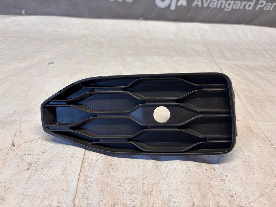 Капачка за предна броня Volkswagen T-Roc (2017→) – дясна страна