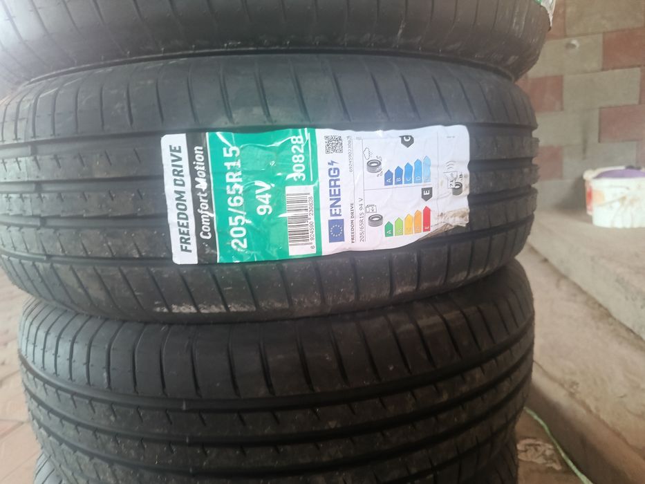 Продам новую летнюю резину