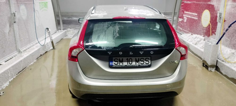 Vand masina Volvo v60
