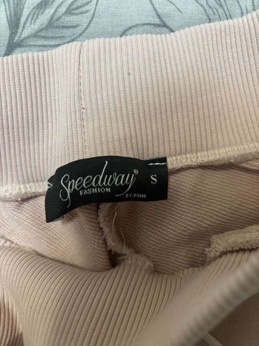 Екип дамски долнище и горнище