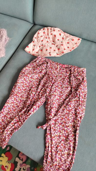 Вещи на девочку 3-4 года, бесплатно