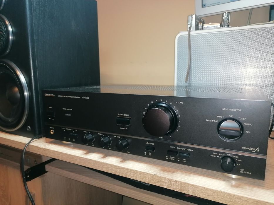Amplificator Technics SU-VZ320