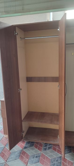 Прихожка и шкаф для ванной