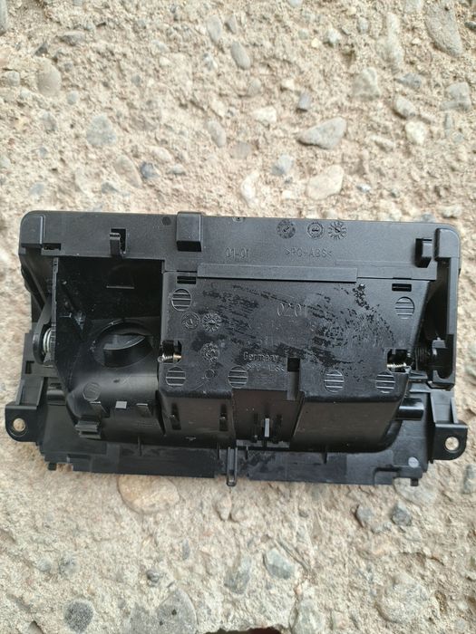 Пепелник за BMW E90 оригинален