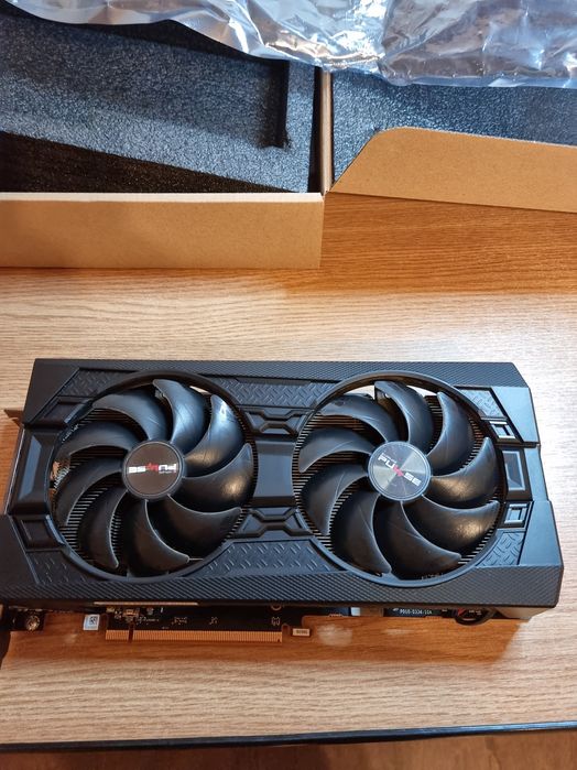 Sapphire rx 5700xt  pulse