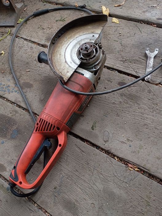 Болгарка 230 питовская (УШМ)