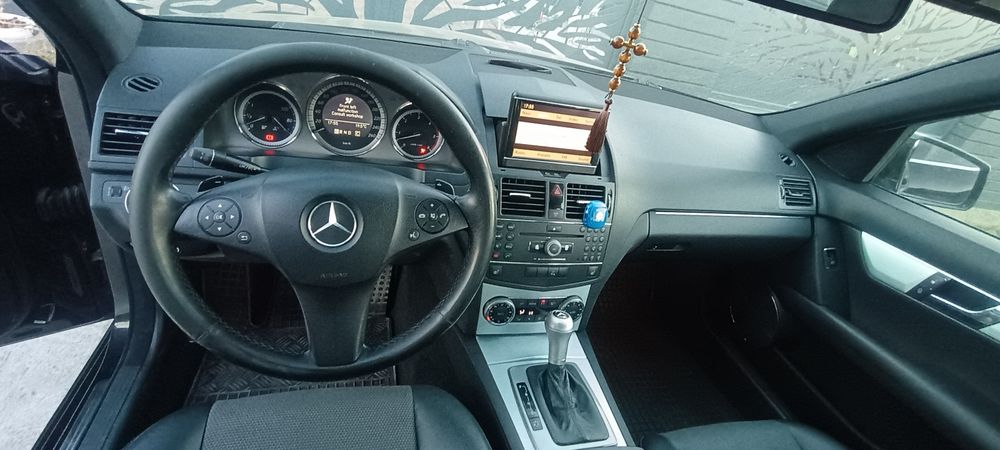 vand mercedes benz c320 4 matic