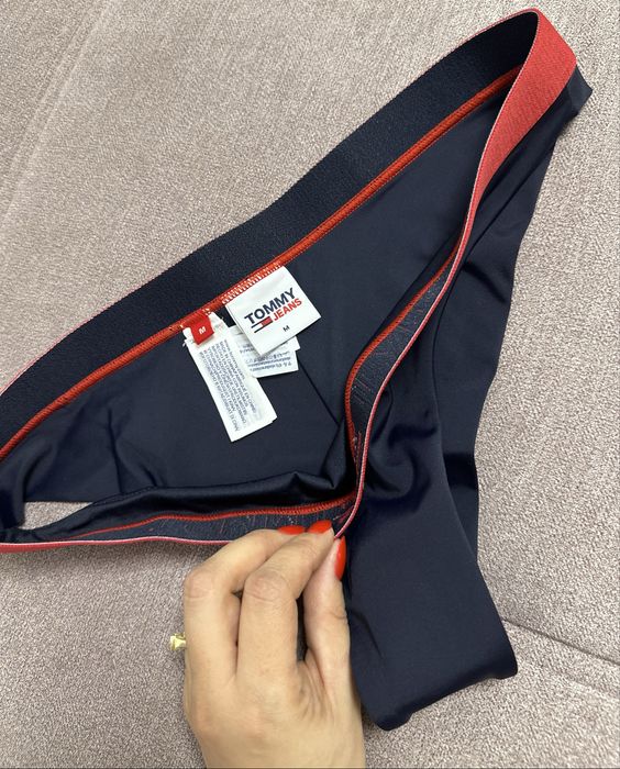 Costum de baie tip slip nou Tommy hilfiger