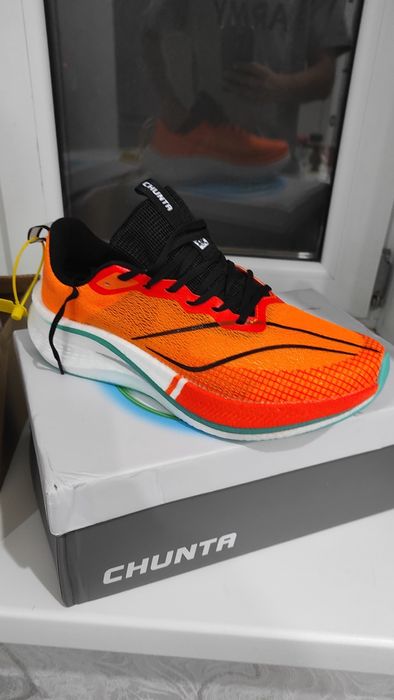 Продам кросовки новый