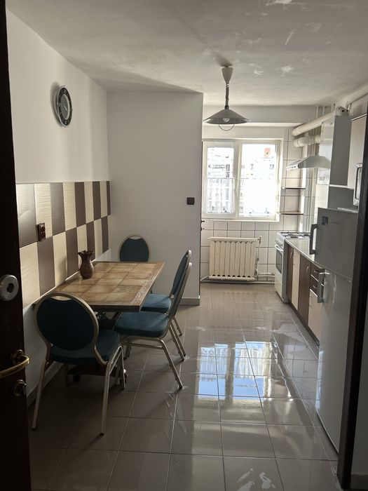 Dau in chirie ap. 2 cam. decomandat