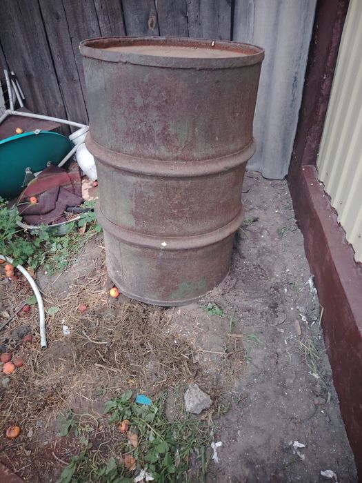 Продам железную бочку