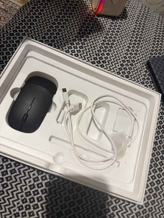 Планшет 17 про мах