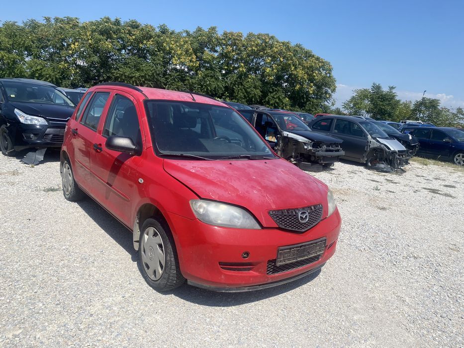 Мазда 2 1.25 на части