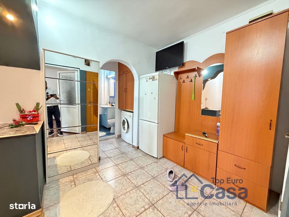 Apartament 2 camere Mioveni, Et3/4, mobilat