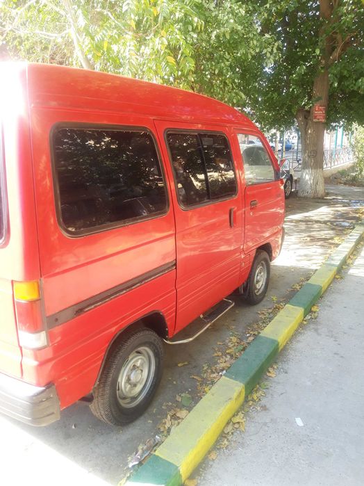 Автомобиль Daewoo Damas