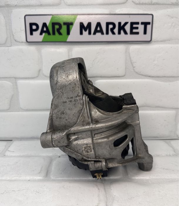 Десен тампон двигател AUDI A6 A7 4M0199372FQ