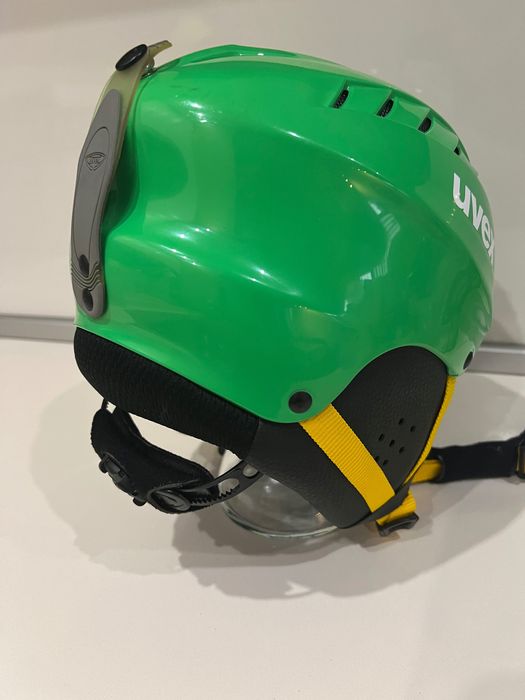 Детска ски/ сноуборд КАСКА + ОЧИЛА UVEX