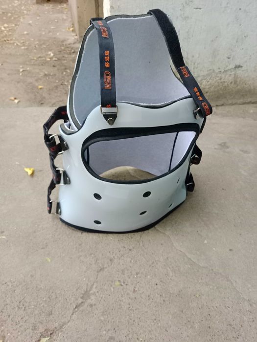 Продам защитный костюм для единоборств