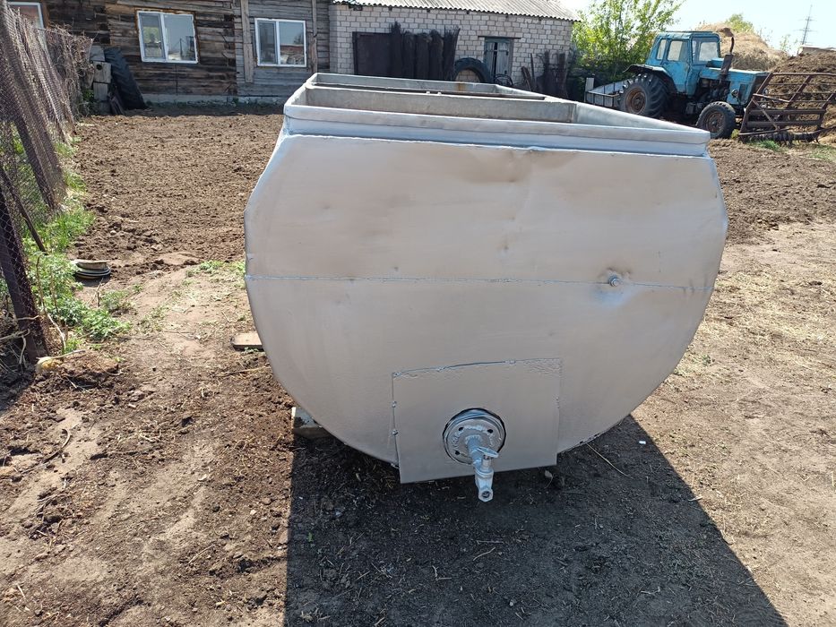 Продам ёмкость 2.5 м3
