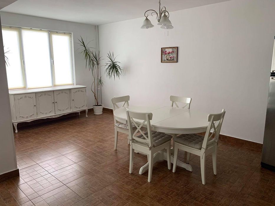 Дава се под наем Тристаен апартамент в София, Бъкстон - 130 кв.м за 650 € - Снимка #2