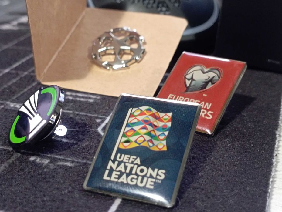 Оригинални значки на Шампионска лига на УЕФА