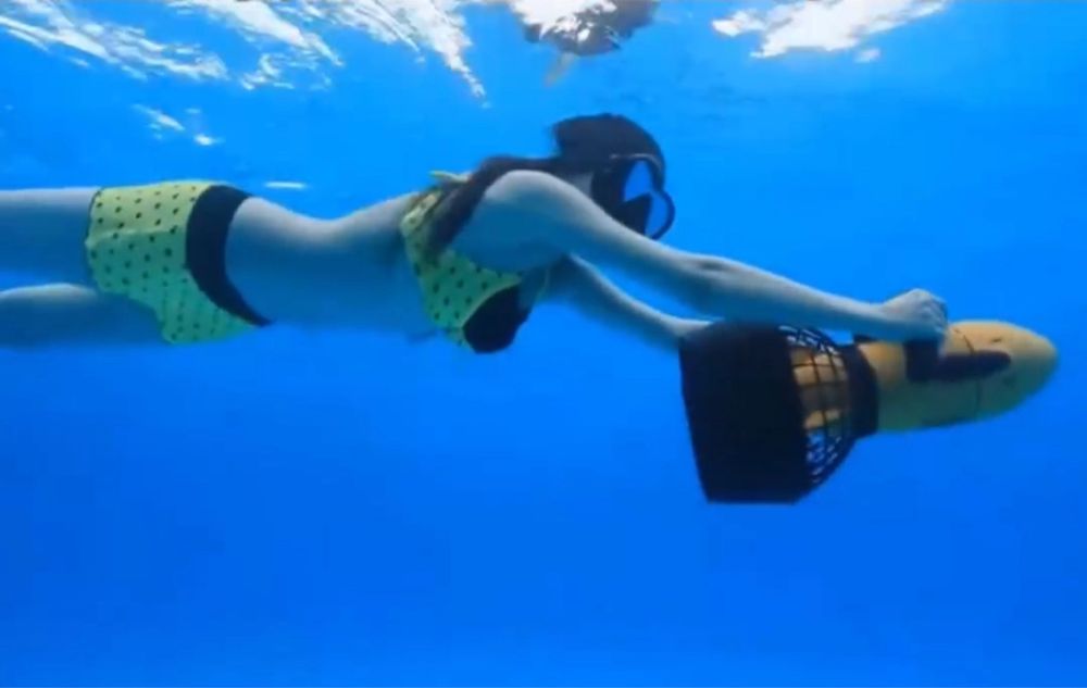 Подводный скутер