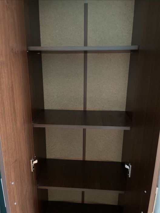 Шкаф кафяв подарък