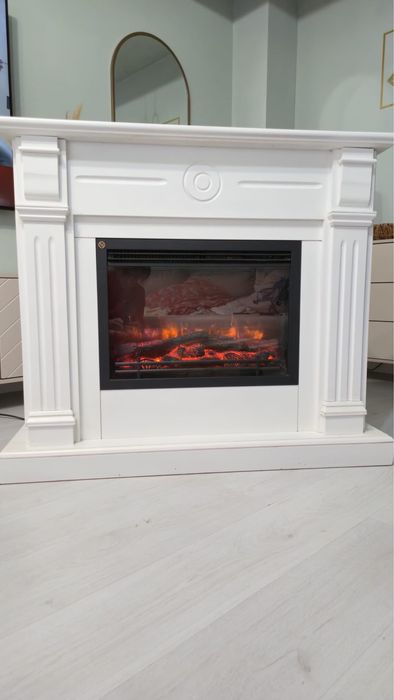 Semineu electric cu efect de flacara