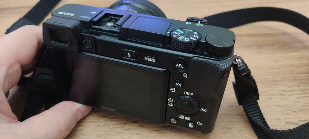 Sony a6100 беззеркалка-легенда