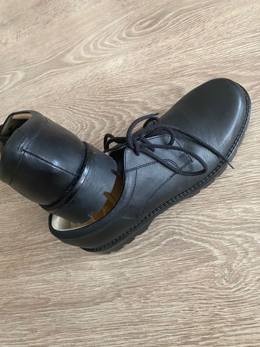 Ботинки кожаные новые.