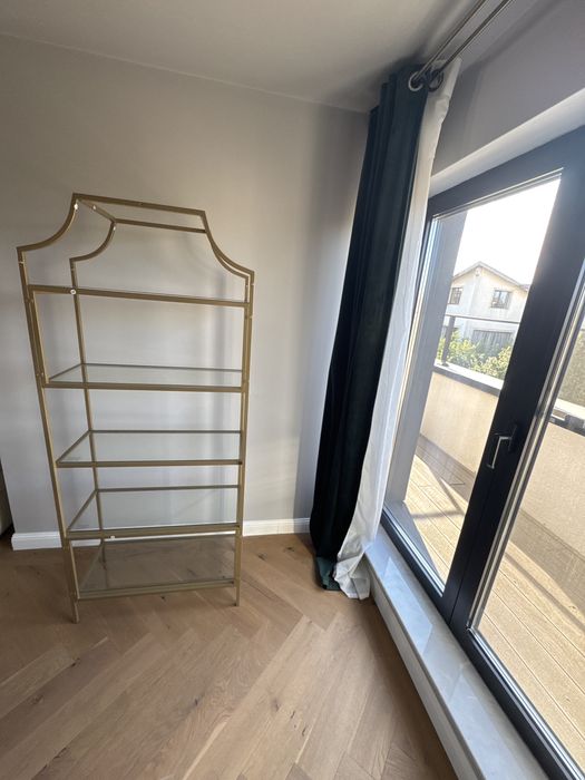Etajeră decorativă aurie cu 5 polițe din sticlă – 180 cm
