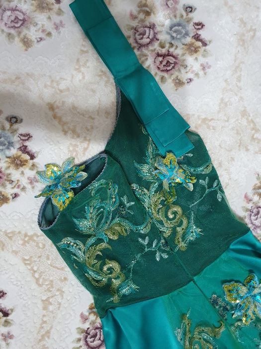 Vând rochie de seara