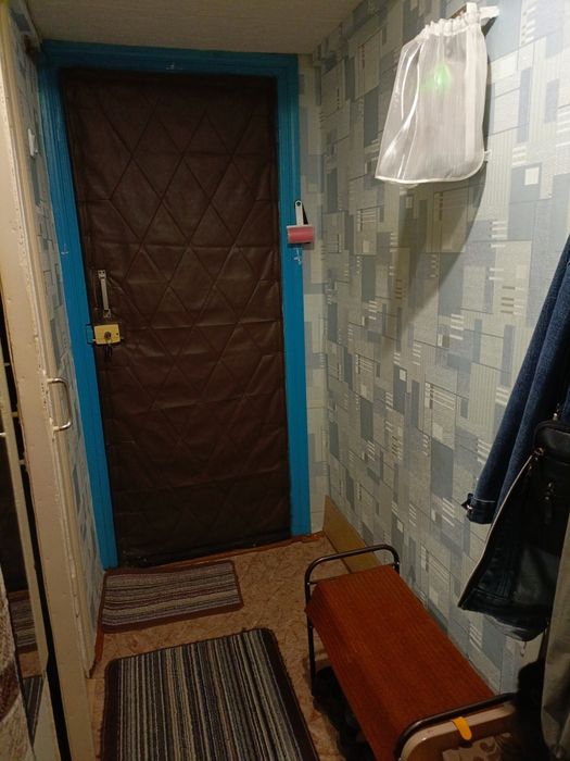 Продам двухкомнатную квартиру,.