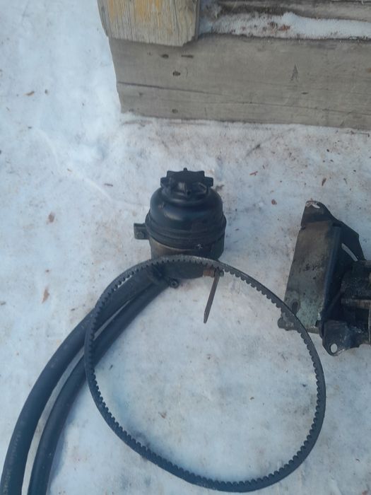 Продам гидроуселитель руля