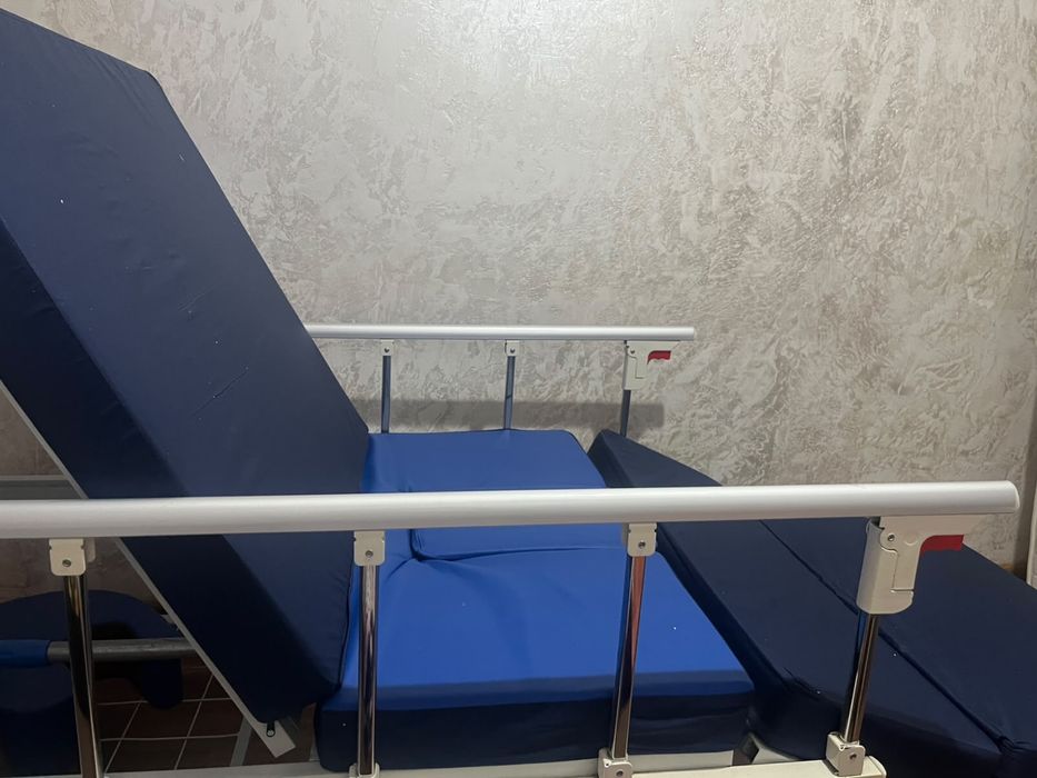 Продам кровать медицинскую