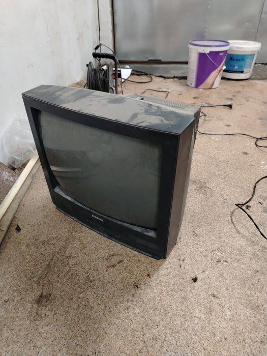 Телевизор цветной