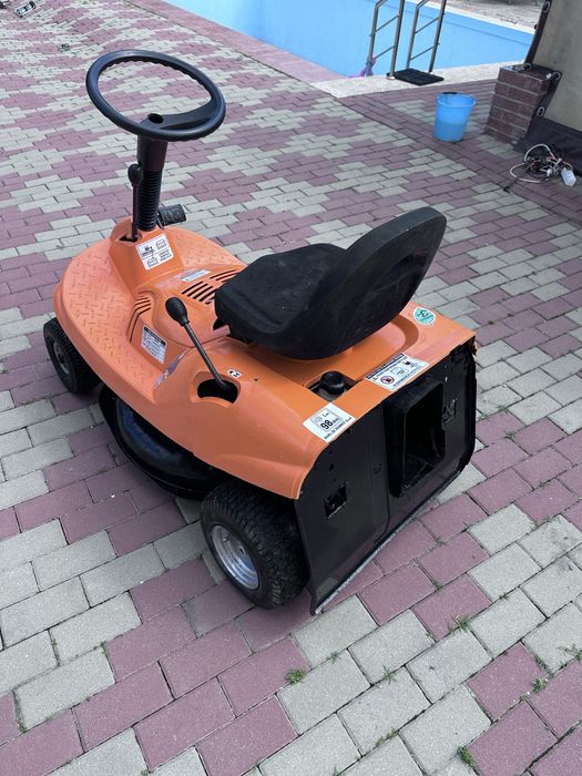 Tractoras de tuns gazon