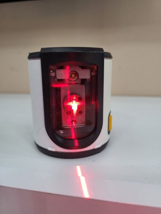 Лазерен  нивелир