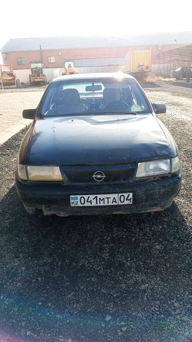 Продам Опель вектора 1,8