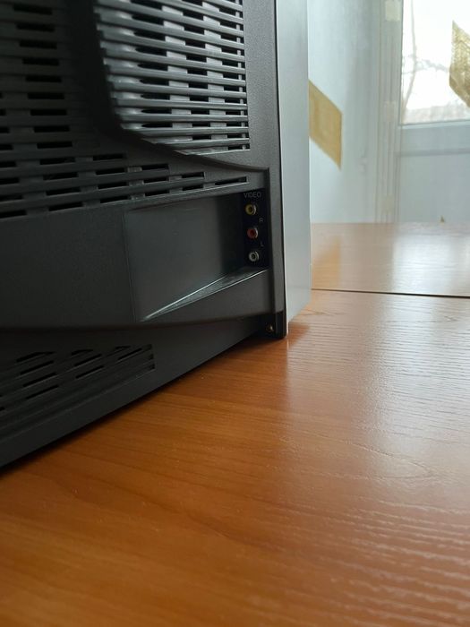 Продам телевизор