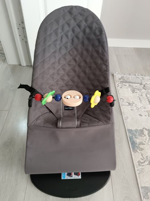 Продам шезлонг для ребенка