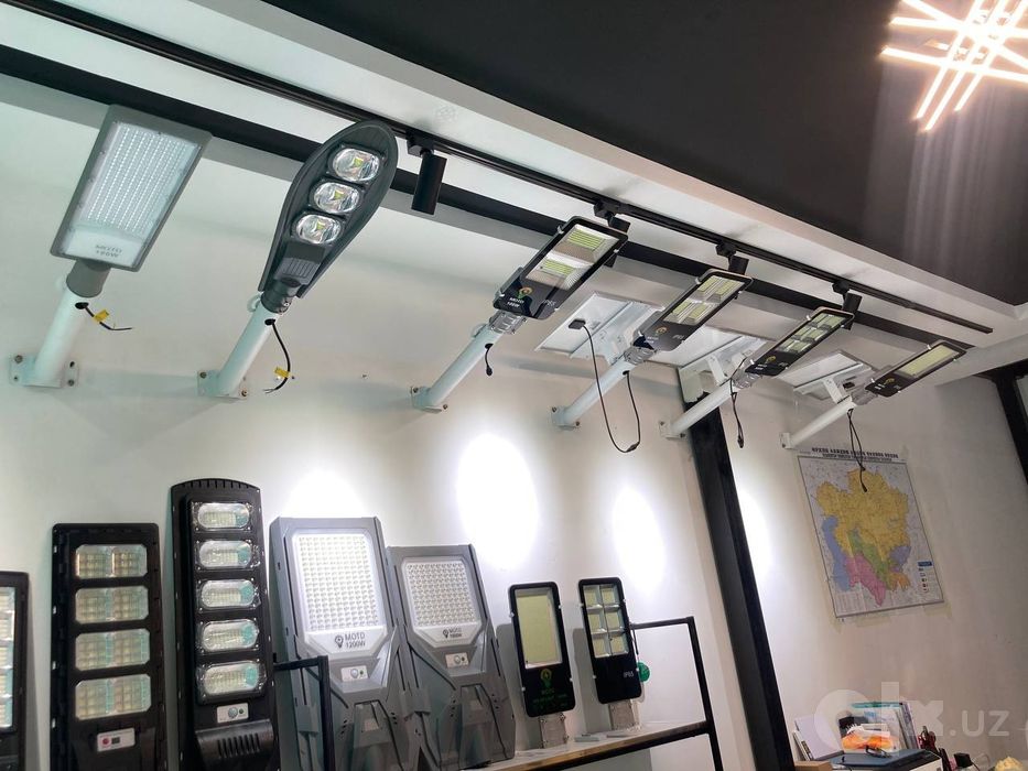 Прожектор лед проектор 220ватт и Солар лед  projektor led solnichniy