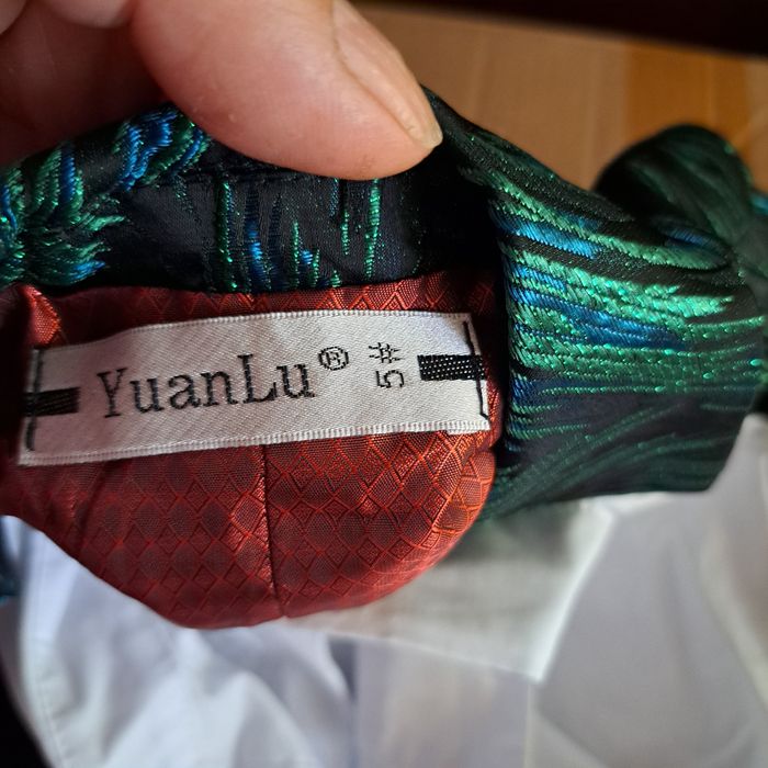 Sacou  verde. ,,,sacou+cămașă, pt copiii