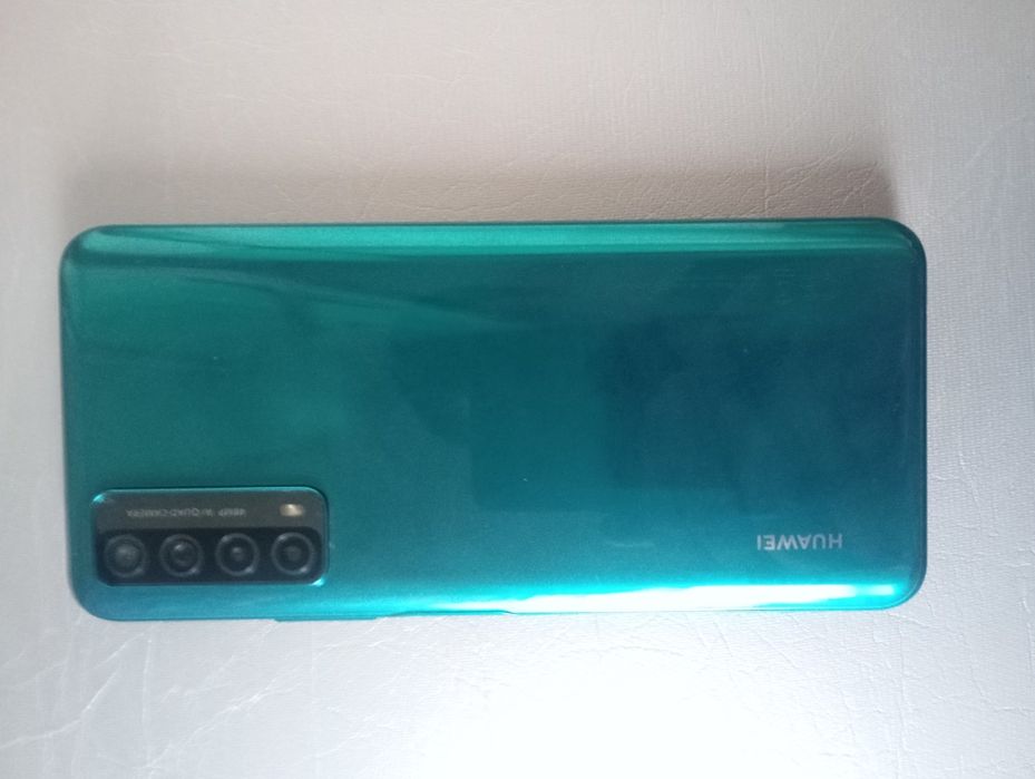 Продам телефон Huawei P smart 2021