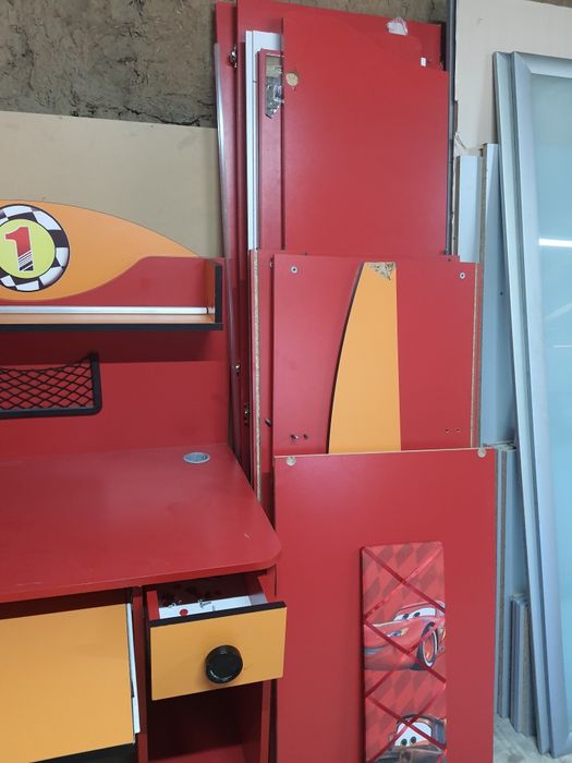 Децки бюро , мебели