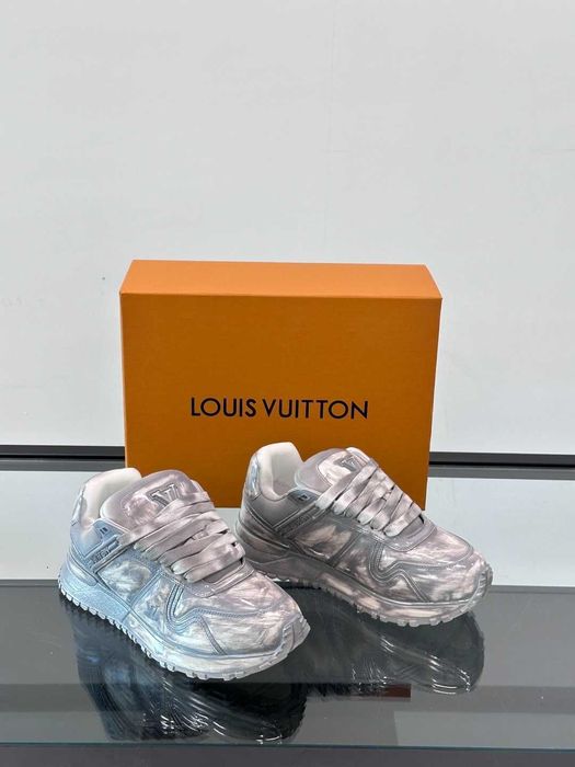 Adidasi Louis Vuitton Run Away Maxi Calitate Premium