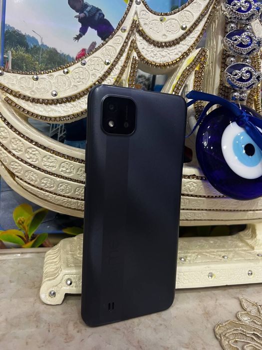 Продаётся телефон Realme s6 в идеальном состоянии