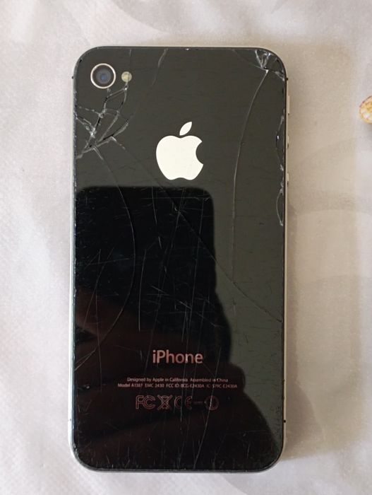 iPhone 4s       zoʻr telefon