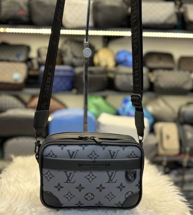 Мъжка чанта / Louis Vuitton